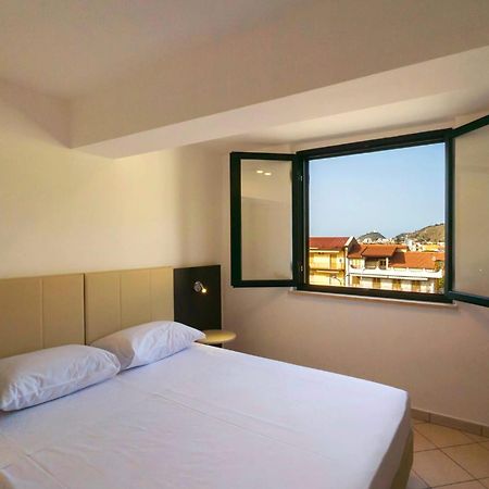 Magico Apartments - 450M Dalla Spiaggia Capo d'Orlando Ngoại thất bức ảnh