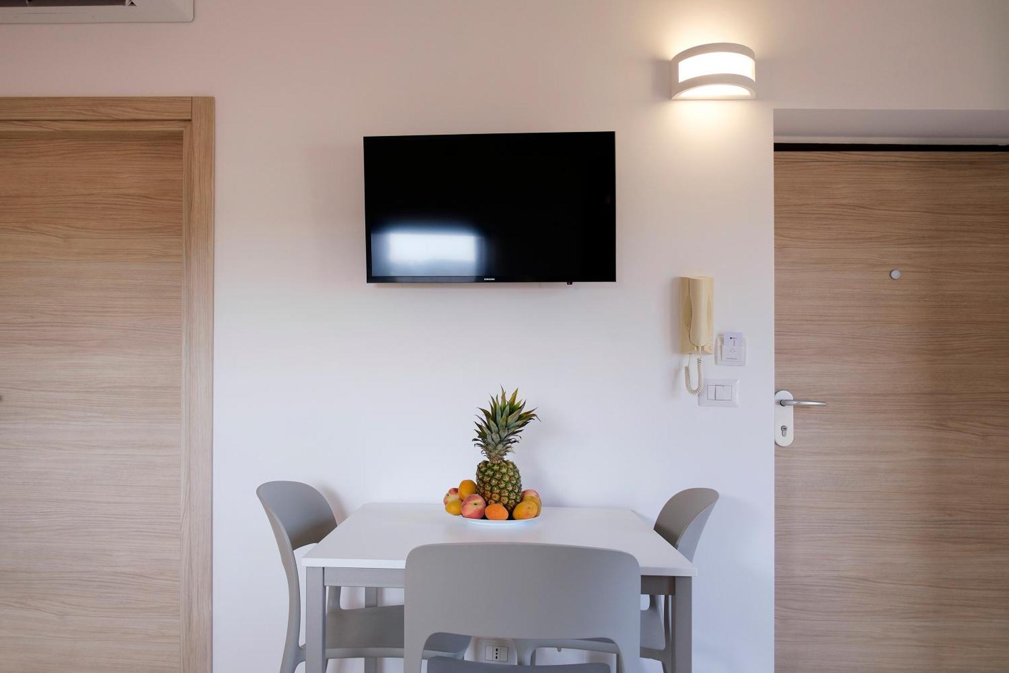 Magico Apartments - 450M Dalla Spiaggia Capo d'Orlando Ngoại thất bức ảnh