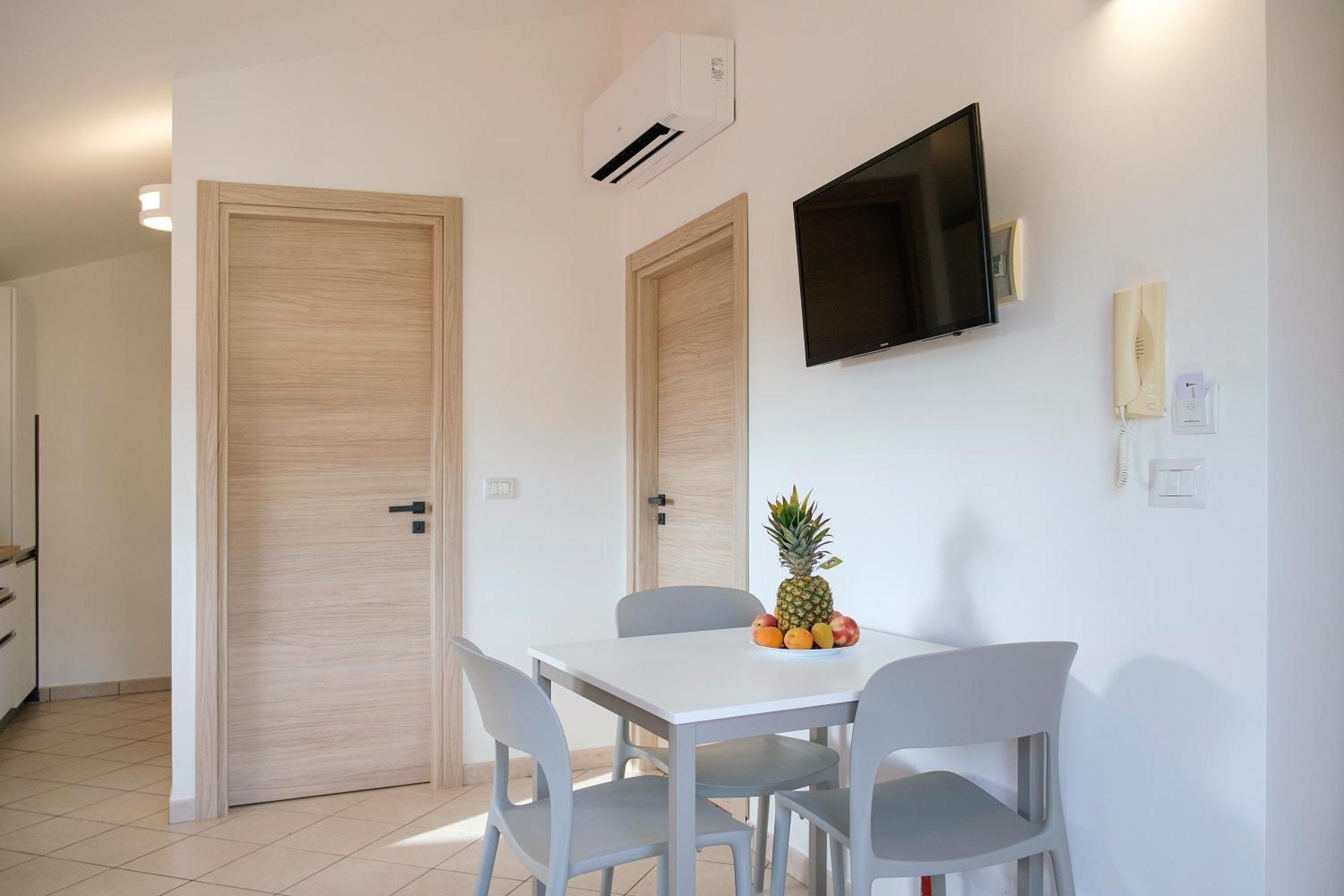 Magico Apartments - 450M Dalla Spiaggia Capo d'Orlando Ngoại thất bức ảnh