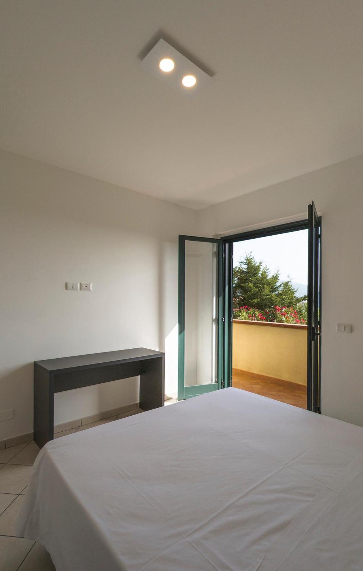 Magico Apartments - 450M Dalla Spiaggia Capo d'Orlando Ngoại thất bức ảnh
