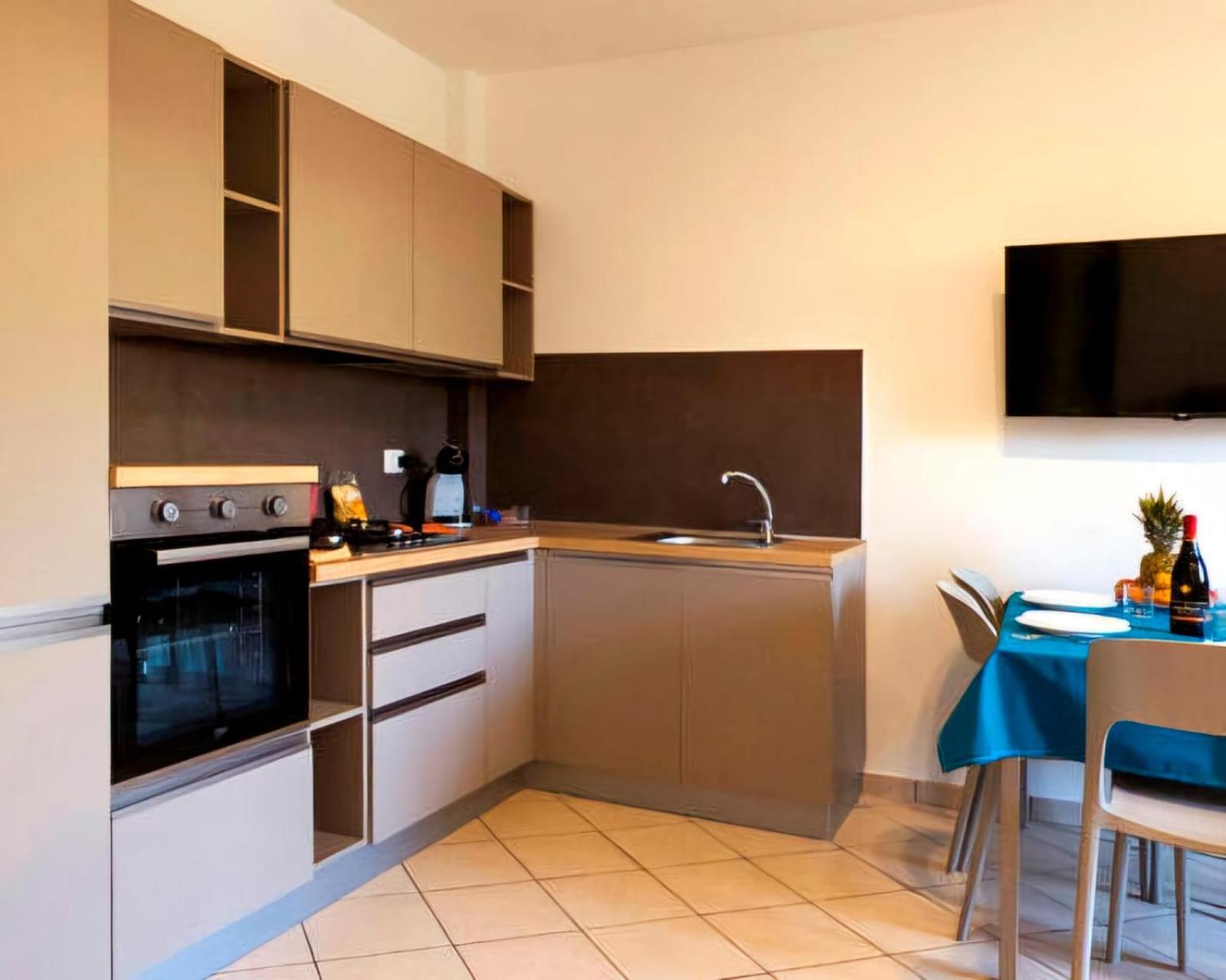 Magico Apartments - 450M Dalla Spiaggia Capo d'Orlando Ngoại thất bức ảnh